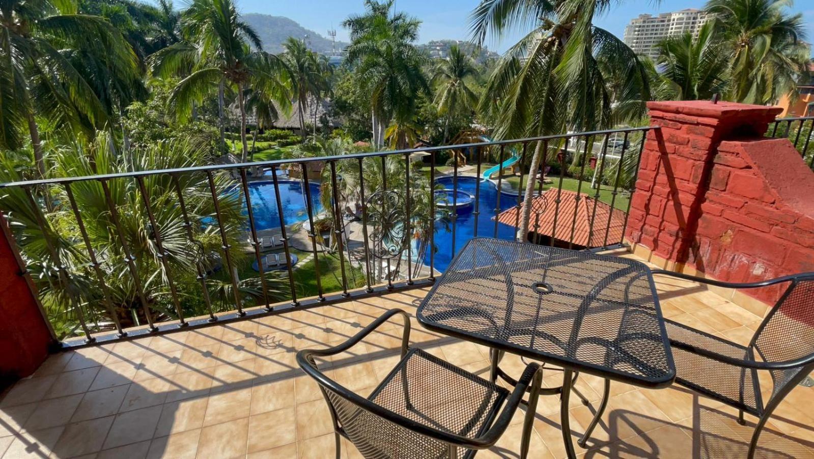 Sol Y Mar. Delfines Apartment อิกซ์ทาปา ภายนอก รูปภาพ
